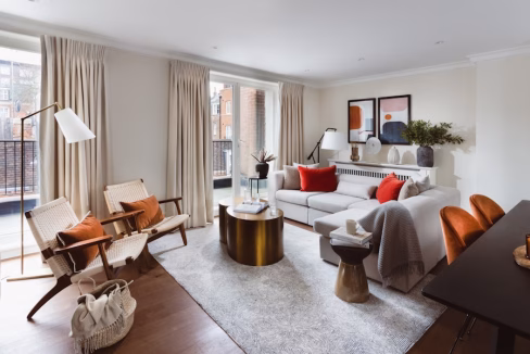 Elegant lounge with modern decor and plush seating at luxury aparthotel in Mayfair.