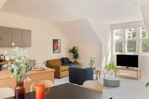 Bright and airy living room in Bristol Harbourside Welsh Back Apartments.