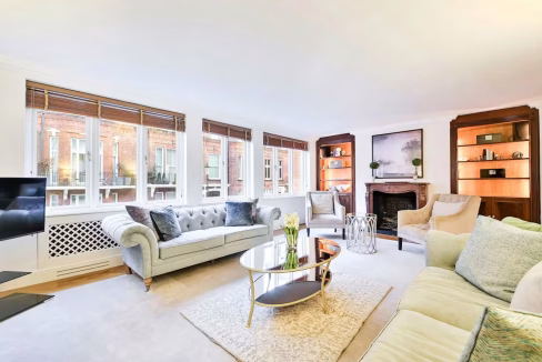 Luxury Townhouse in Knightsbridge