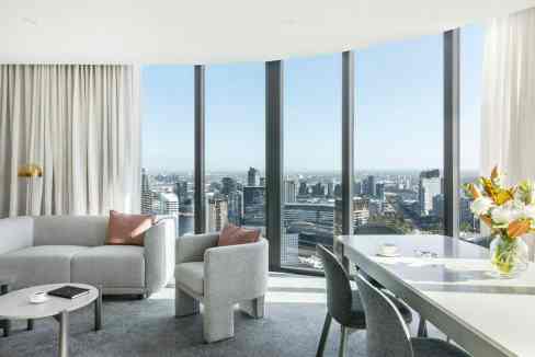 Modern Melbourne Southbank apartment with panoramic city views.