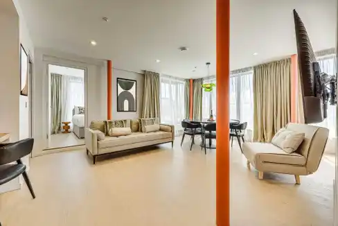 Spacious living room in Farringdon City Collection serviced apartment.