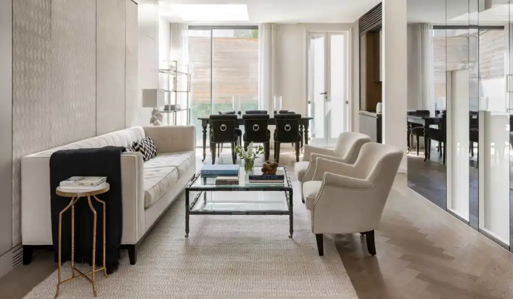 Stylish living room with contemporary furniture and natural light in Knightsbridge.