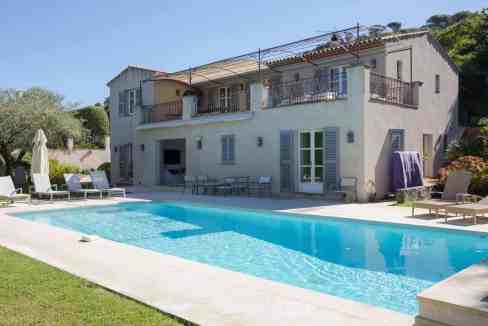 Luxury villa with pool and terrace in Saint-Tropez, France.